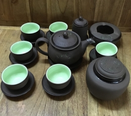 Bộ ấm chén men nâu vẽ họa tiết Trăng xanh