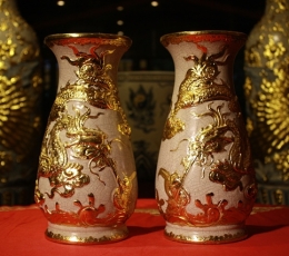Lọ Huệ Số Dát Vàng 24K Vẽ Cảnh Rồng đắp nổi