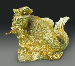 Tượng cá chép hóa rồng vẽ vàng