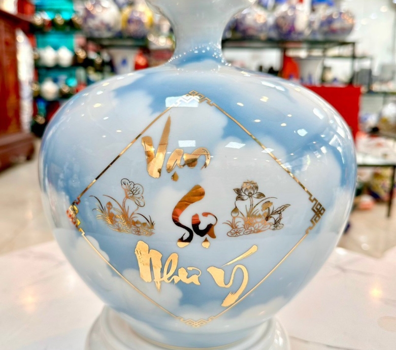 Bình hút lộc miệng lươn hoa văn phun mây cao 21cm