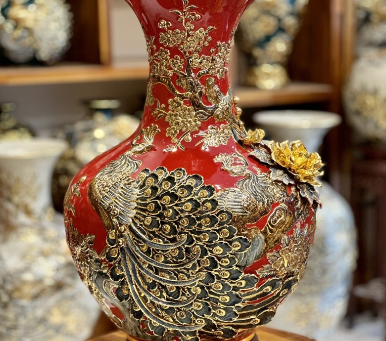 Lọ Củ Tỏi miệng loe - Chim Công với hoa dát vàng 24K H62